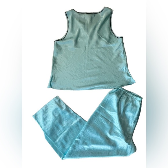 Jones New York Women’s Blue Sleeveless Pajama Top & Pant Set Size Large Satin - Picture 2 of 10